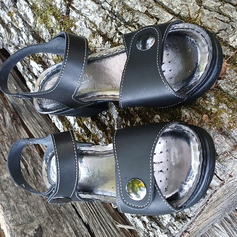 Patrizia Black Velcro Sandals